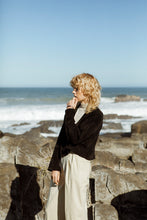 Load image into Gallery viewer,  elegant black striped crop jersey